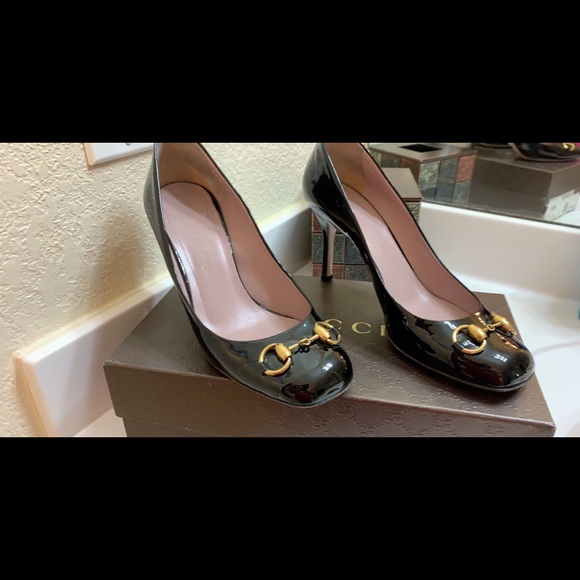 Black authentic Gucci - Picture 1 of 3